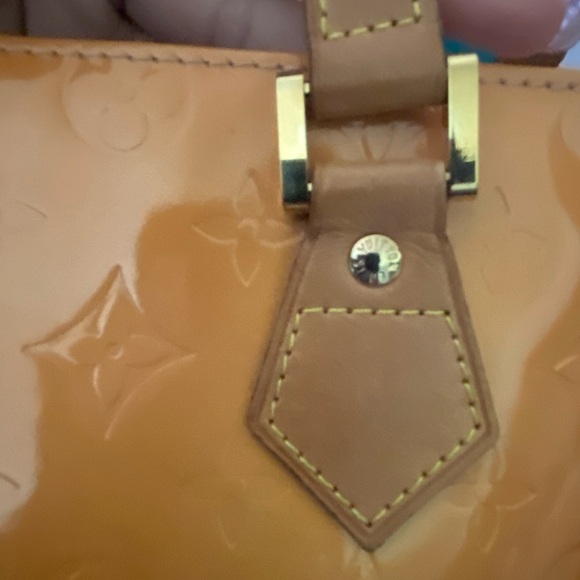 Vernis LV - Picture 7 of 14